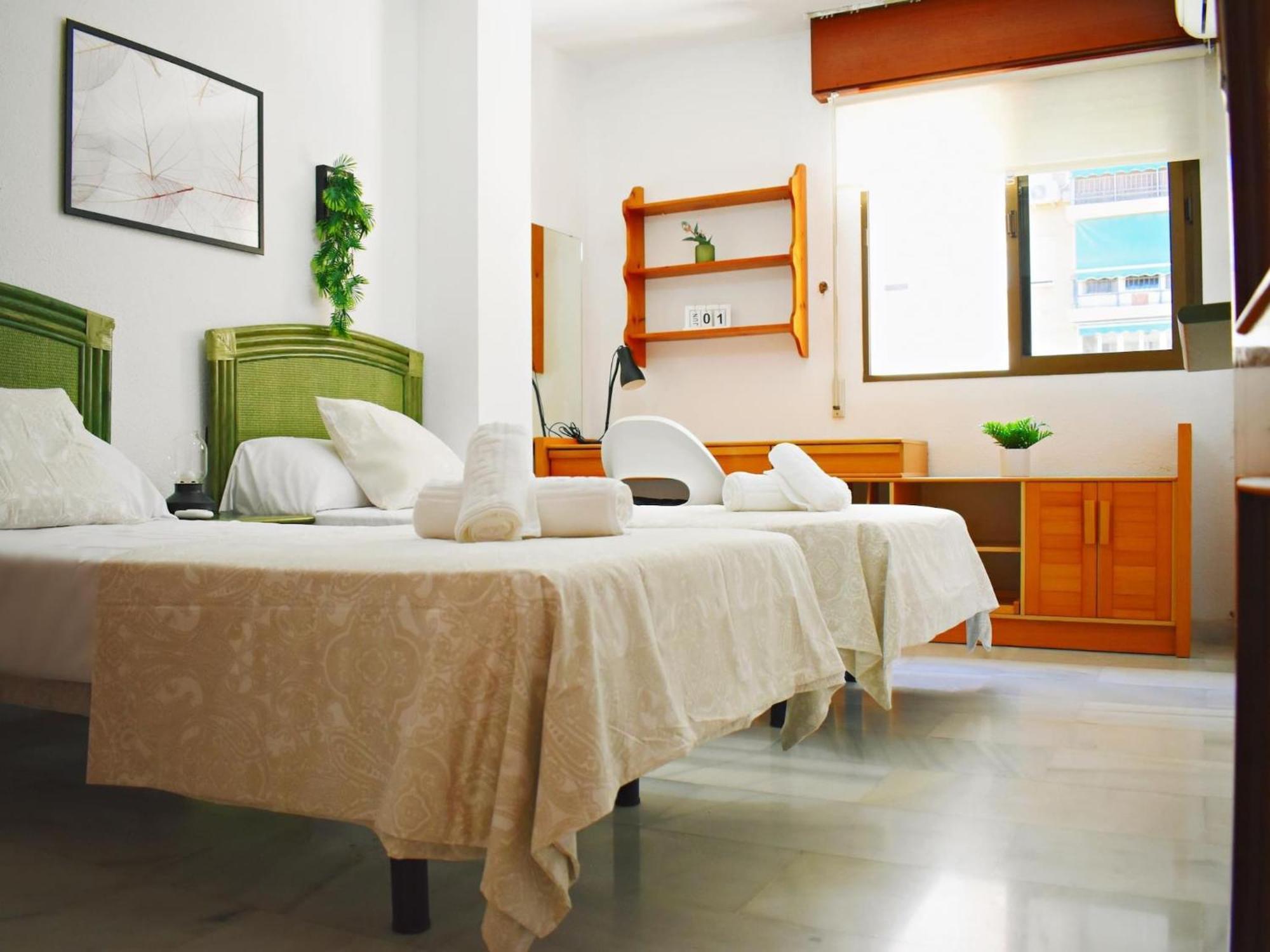 Amplio Y Luminoso Apartamento Cerca Del Centro Y La Playa Con Piscina Y Parking Privado มาลากา ภายนอก รูปภาพ